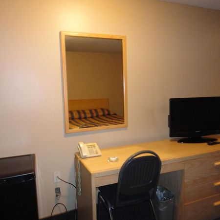 Venture Inn Hotel Саскатун Екстериор снимка