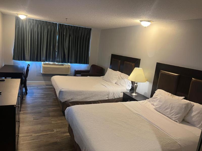 Venture Inn Hotel Саскатун Екстериор снимка