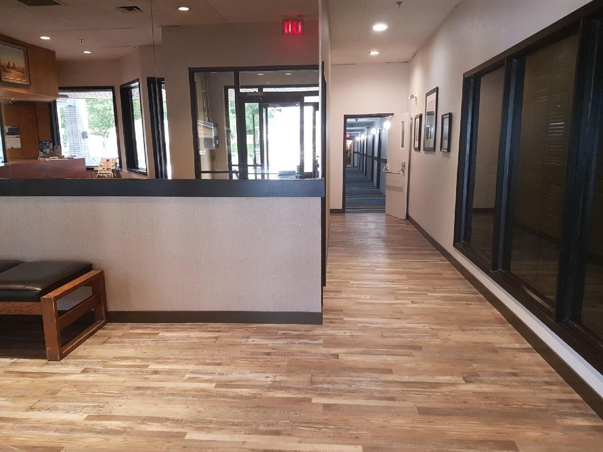 Venture Inn Hotel Саскатун Екстериор снимка