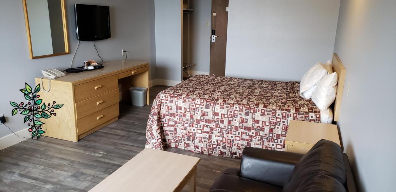 Venture Inn Hotel Саскатун Екстериор снимка